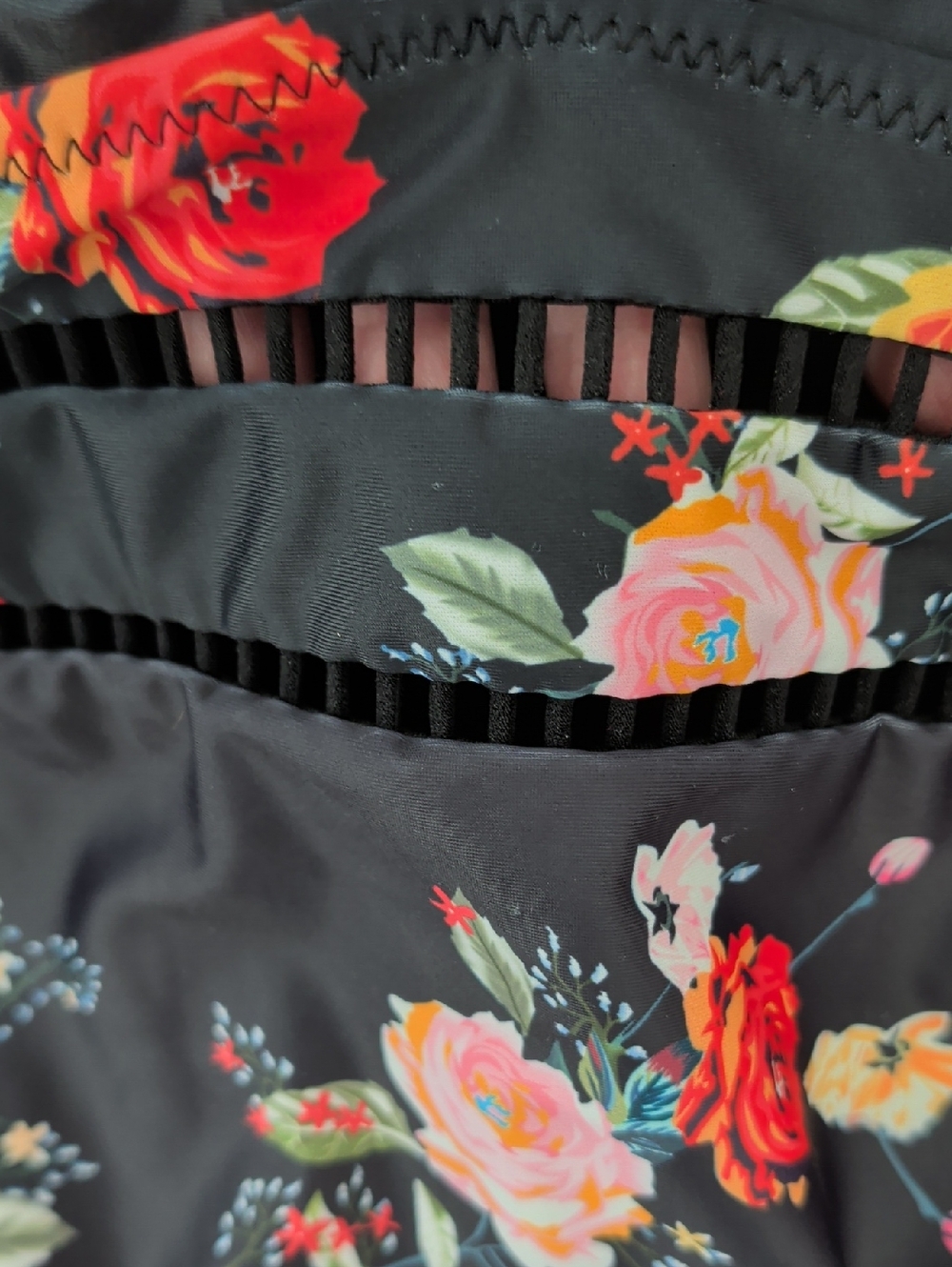 New Floral Print on Black One Piece Swimsuit LIVE LIFE ON THE BEACH XXL Bathing - Picture 4 of 9